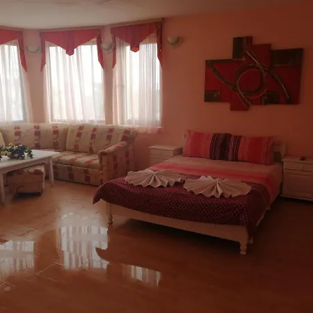Фамилна Къща Авджиеви Guest house *